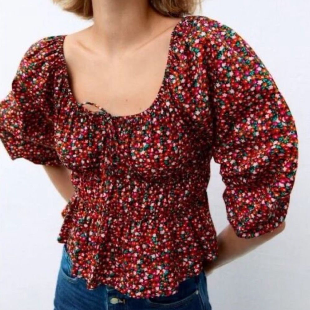 NWOT Zara Puff Sleeve Floral Blouse